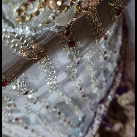 Indian Lehenga Purple with gold with beautiful full decor top. Wedding suit - Picture 2 of 6